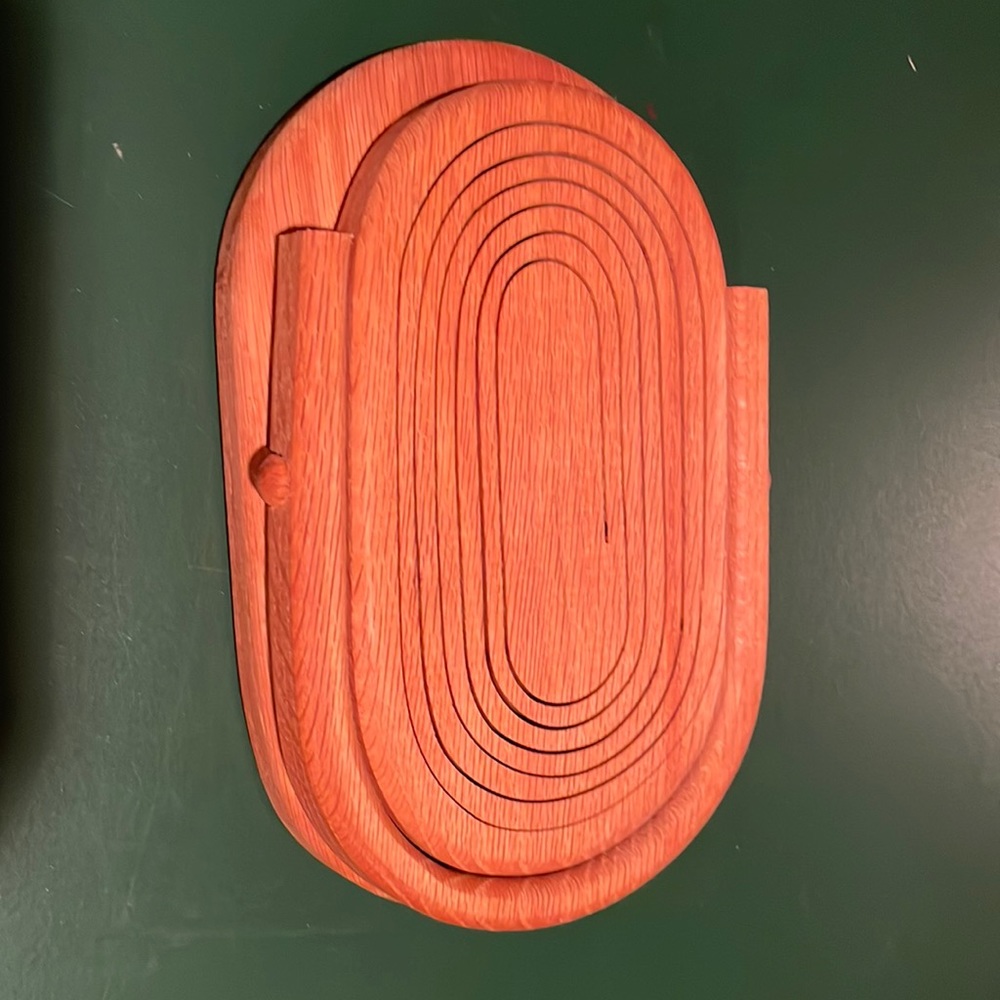 Wooden basket trivet